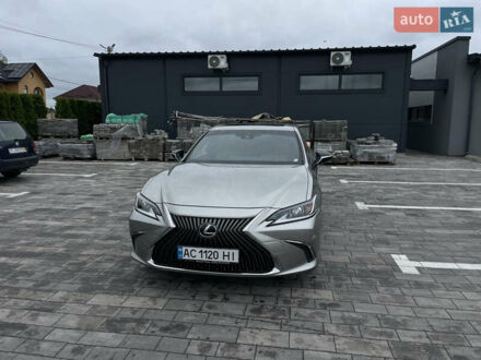 Лексус ЕС 2021 у Луцьку на Automoto.ua Сірий Лексус ЕС, об'ємом двигуна 2.49 л та пробігом 175 тис. км за 35000 $, фото 1 на Automoto.ua