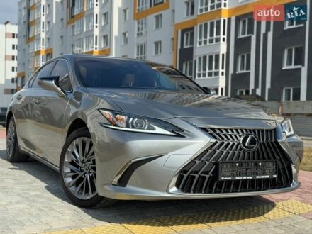 Серый Лексус ЕС, объемом двигателя 2.49 л и пробегом 40 тыс. км за 51500 $, фото 1 на Automoto.ua