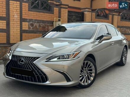 Серый Лексус ЕС, объемом двигателя 2.49 л и пробегом 40 тыс. км за 51800 $, фото 1 на Automoto.ua
