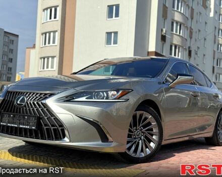 Серый Лексус ЕС, объемом двигателя 2.5 л и пробегом 35 тыс. км за 51800 $, фото 1 на Automoto.ua