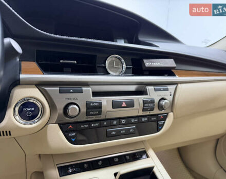 Синій Лексус ЕС, об'ємом двигуна 2.5 л та пробігом 120 тис. км за 16999 $, фото 16 на Automoto.ua