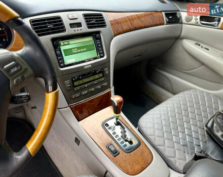 Зеленый Лексус ЕС, объемом двигателя 3.3 л и пробегом 242 тыс. км за 4350 $, фото 32 на Automoto.ua