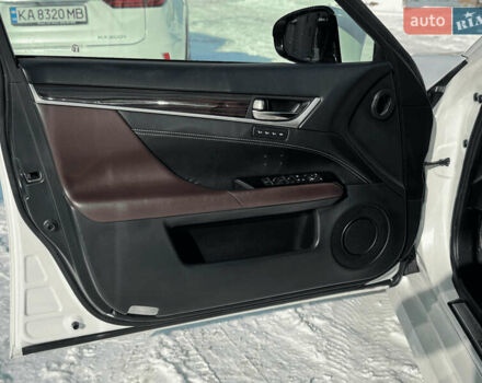 Белый Лексус ГС, объемом двигателя 2 л и пробегом 313 тыс. км за 19790 $, фото 19 на Automoto.ua