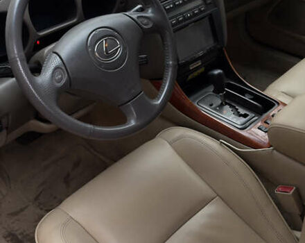 Красный Лексус ГС, объемом двигателя 3 л и пробегом 316 тыс. км за 5900 $, фото 15 на Automoto.ua