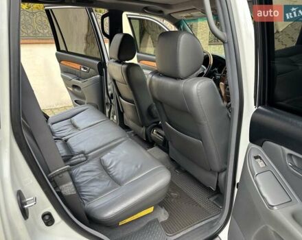 Білий Лексус ГХ, об'ємом двигуна 4.66 л та пробігом 252 тис. км за 17400 $, фото 49 на Automoto.ua