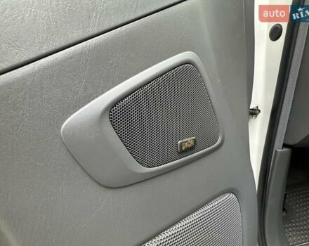 Белый Лексус ГХ, объемом двигателя 4.66 л и пробегом 252 тыс. км за 17400 $, фото 44 на Automoto.ua