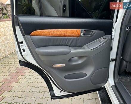 Білий Лексус ГХ, об'ємом двигуна 4.66 л та пробігом 252 тис. км за 17400 $, фото 48 на Automoto.ua