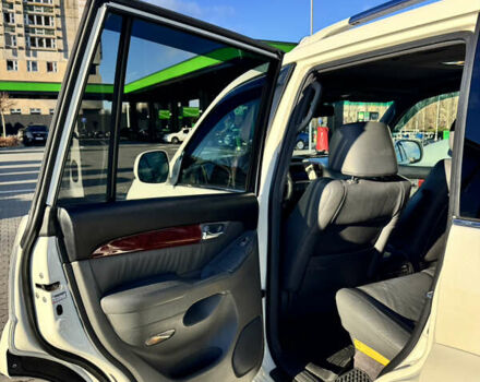 Белый Лексус ГХ, объемом двигателя 4.7 л и пробегом 291 тыс. км за 17200 $, фото 18 на Automoto.ua