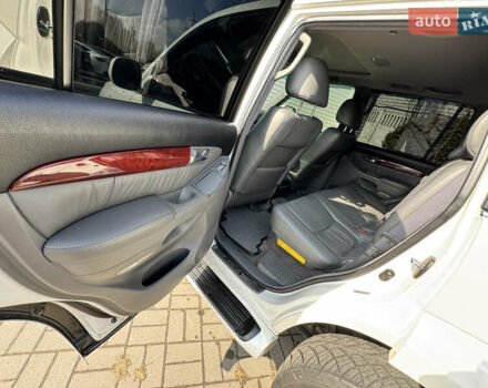 Белый Лексус ГХ, объемом двигателя 4.66 л и пробегом 261 тыс. км за 17400 $, фото 13 на Automoto.ua