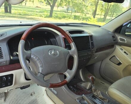 Лексус ГХ 2008 в Марганце на Automoto.ua Белый Лексус ГХ, объемом двигателя 4.7 л и пробегом 253 тыс. км за 19500 $, фото 6 на Automoto.ua