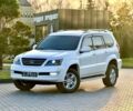 Белый Лексус ГХ, объемом двигателя 4.7 л и пробегом 167 тыс. км за 16800 $, фото 1 на Automoto.ua