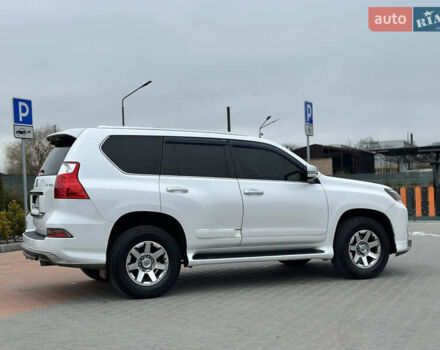 Белый Лексус ГХ, объемом двигателя 4.6 л и пробегом 249 тыс. км за 26500 $, фото 3 на Automoto.ua