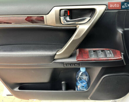 Белый Лексус ГХ, объемом двигателя 4.6 л и пробегом 249 тыс. км за 26500 $, фото 15 на Automoto.ua