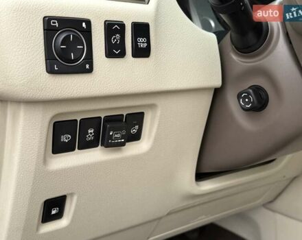 Білий Лексус ГХ, об'ємом двигуна 4.61 л та пробігом 138 тис. км за 28500 $, фото 24 на Automoto.ua