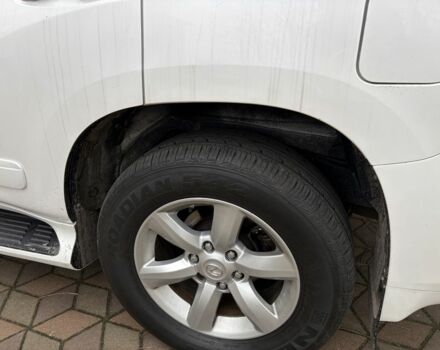 Белый Лексус ГХ, объемом двигателя 4.6 л и пробегом 293 тыс. км за 20500 $, фото 7 на Automoto.ua