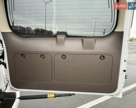 Білий Лексус ГХ, об'ємом двигуна 4.61 л та пробігом 138 тис. км за 28500 $, фото 19 на Automoto.ua