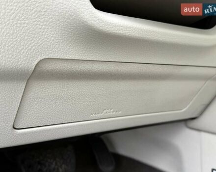 Білий Лексус ГХ, об'ємом двигуна 4.61 л та пробігом 138 тис. км за 28500 $, фото 35 на Automoto.ua