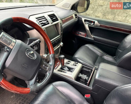 Білий Лексус ГХ, об'ємом двигуна 4.6 л та пробігом 293 тис. км за 20500 $, фото 11 на Automoto.ua