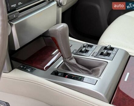 Білий Лексус ГХ, об'ємом двигуна 4.61 л та пробігом 138 тис. км за 28500 $, фото 25 на Automoto.ua