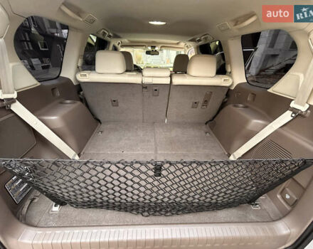 Белый Лексус ГХ, объемом двигателя 4.61 л и пробегом 152 тыс. км за 25000 $, фото 12 на Automoto.ua