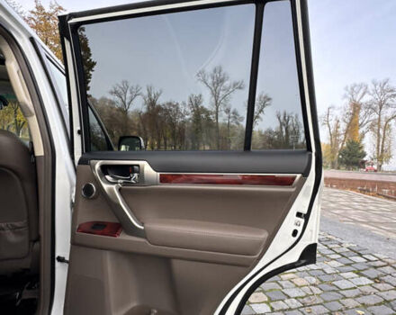 Білий Лексус ГХ, об'ємом двигуна 4.61 л та пробігом 149 тис. км за 30999 $, фото 110 на Automoto.ua