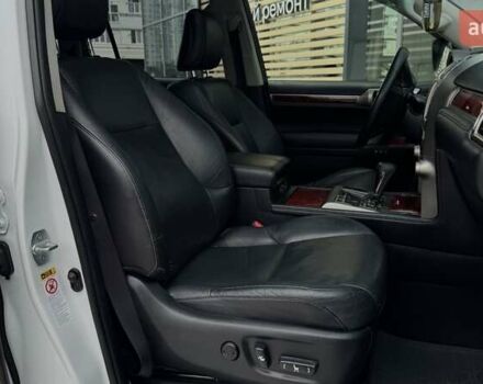 Білий Лексус ГХ, об'ємом двигуна 4.61 л та пробігом 229 тис. км за 24510 $, фото 15 на Automoto.ua