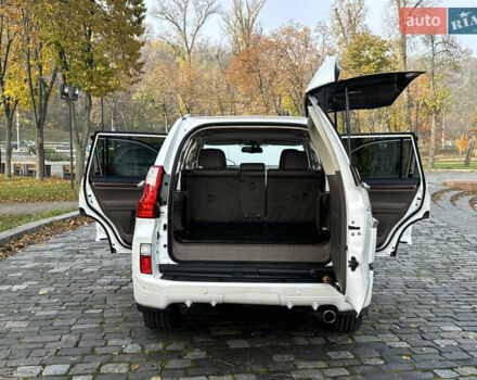 Білий Лексус ГХ, об'ємом двигуна 4.61 л та пробігом 149 тис. км за 30999 $, фото 93 на Automoto.ua