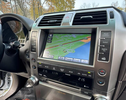 Білий Лексус ГХ, об'ємом двигуна 4.61 л та пробігом 149 тис. км за 30999 $, фото 21 на Automoto.ua