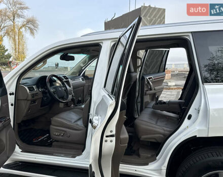 Білий Лексус ГХ, об'ємом двигуна 4.61 л та пробігом 149 тис. км за 30999 $, фото 89 на Automoto.ua