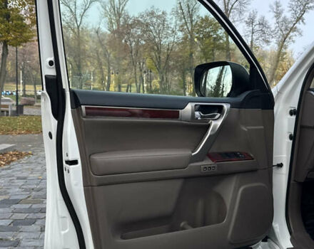 Білий Лексус ГХ, об'ємом двигуна 4.61 л та пробігом 149 тис. км за 30999 $, фото 131 на Automoto.ua