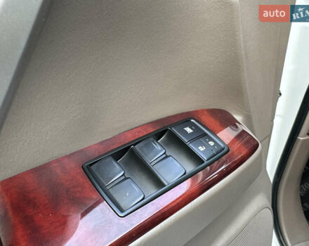 Білий Лексус ГХ, об'ємом двигуна 4.61 л та пробігом 149 тис. км за 30999 $, фото 123 на Automoto.ua