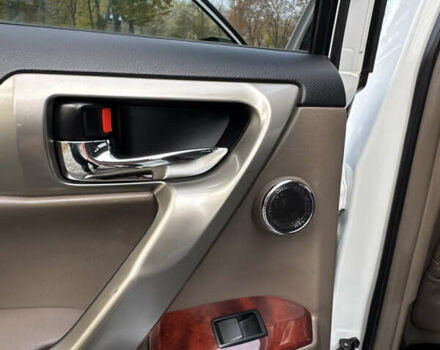 Білий Лексус ГХ, об'ємом двигуна 4.61 л та пробігом 149 тис. км за 30999 $, фото 12 на Automoto.ua