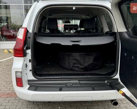 Білий Лексус ГХ, об'ємом двигуна 4.61 л та пробігом 229 тис. км за 24510 $, фото 12 на Automoto.ua