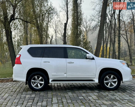 Білий Лексус ГХ, об'ємом двигуна 4.61 л та пробігом 149 тис. км за 30999 $, фото 3 на Automoto.ua
