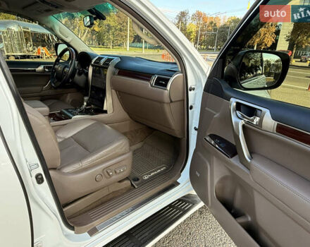 Белый Лексус ГХ, объемом двигателя 4.61 л и пробегом 241 тыс. км за 32000 $, фото 33 на Automoto.ua