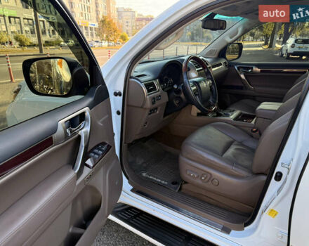 Білий Лексус ГХ, об'ємом двигуна 4.61 л та пробігом 241 тис. км за 32000 $, фото 33 на Automoto.ua
