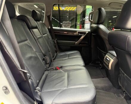 Білий Лексус ГХ, об'ємом двигуна 4.6 л та пробігом 63 тис. км за 30000 $, фото 6 на Automoto.ua