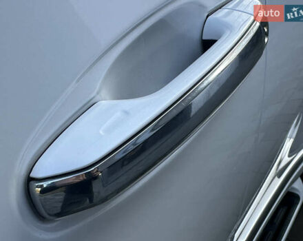 Білий Лексус ГХ, об'ємом двигуна 4.61 л та пробігом 212 тис. км за 29999 $, фото 26 на Automoto.ua