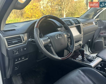 Білий Лексус ГХ, об'ємом двигуна 4.61 л та пробігом 212 тис. км за 29999 $, фото 48 на Automoto.ua