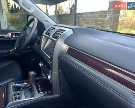 Білий Лексус ГХ, об'ємом двигуна 4.61 л та пробігом 212 тис. км за 29999 $, фото 54 на Automoto.ua