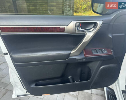 Білий Лексус ГХ, об'ємом двигуна 4.61 л та пробігом 212 тис. км за 29999 $, фото 43 на Automoto.ua