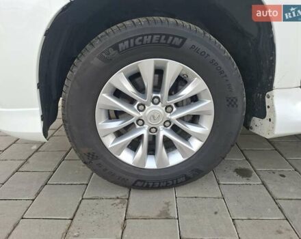 Белый Лексус ГХ, объемом двигателя 4.61 л и пробегом 141 тыс. км за 34500 $, фото 11 на Automoto.ua