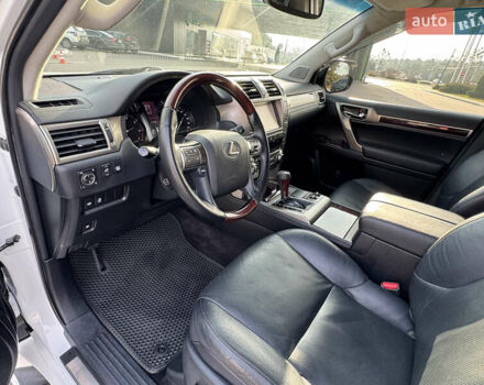Білий Лексус ГХ, об'ємом двигуна 4.61 л та пробігом 57 тис. км за 35500 $, фото 8 на Automoto.ua
