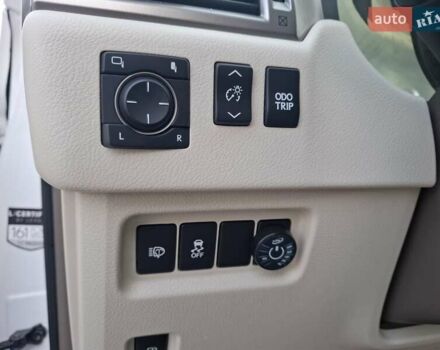 Белый Лексус ГХ, объемом двигателя 4.61 л и пробегом 141 тыс. км за 34500 $, фото 17 на Automoto.ua