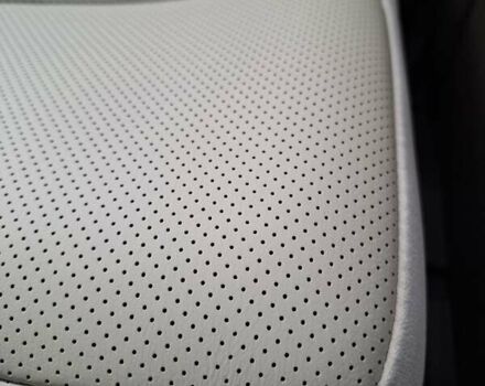 Белый Лексус ГХ, объемом двигателя 4.61 л и пробегом 141 тыс. км за 34500 $, фото 23 на Automoto.ua