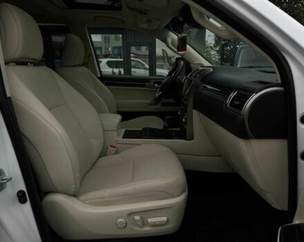 Белый Лексус ГХ, объемом двигателя 4.6 л и пробегом 10 тыс. км за 47500 $, фото 13 на Automoto.ua