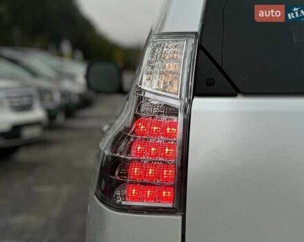 Білий Лексус ГХ, об'ємом двигуна 4.61 л та пробігом 10 тис. км за 47500 $, фото 8 на Automoto.ua