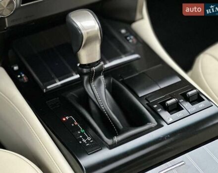 Білий Лексус ГХ, об'ємом двигуна 4.61 л та пробігом 10 тис. км за 47500 $, фото 27 на Automoto.ua