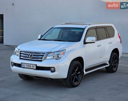 Белый Лексус ГХ, объемом двигателя 4.61 л и пробегом 210 тыс. км за 21500 $, фото 1 на Automoto.ua