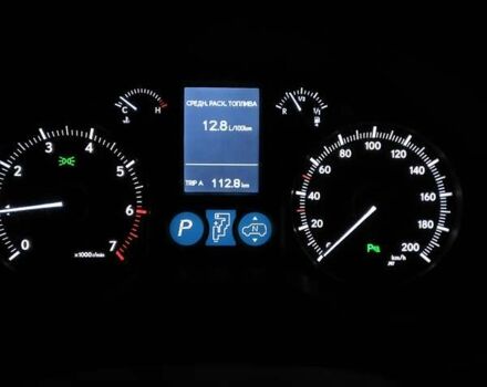 Белый Лексус ГХ, объемом двигателя 4.6 л и пробегом 265 тыс. км за 30450 $, фото 1 на Automoto.ua